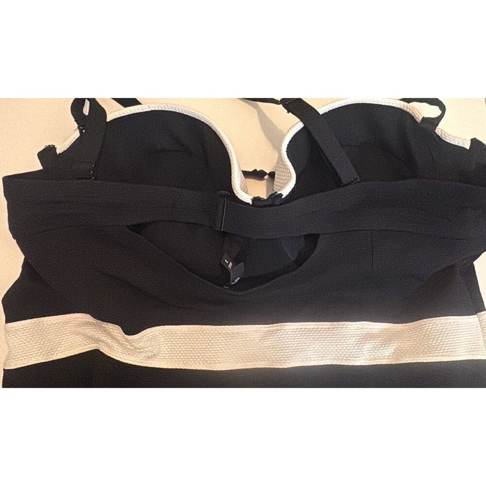 TORRID!Push Up Swimsuit Black White Textured Size 3 Plus Beach Pool Vacation 3X - Picture 7 of 12